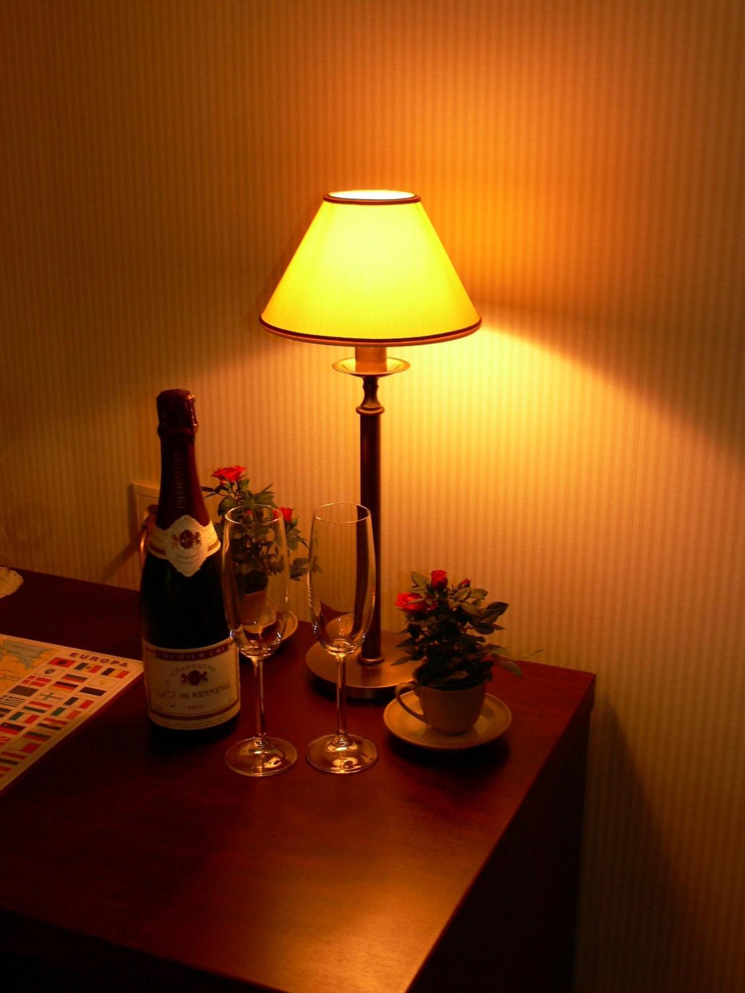 Hotel Prelude Knesselare Eksteriør bilde